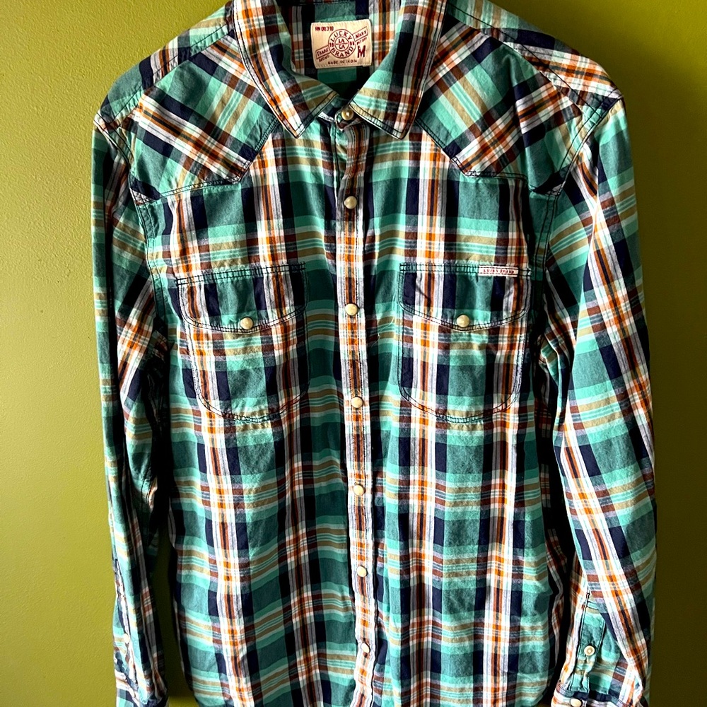 Lucky Brand snap button mens medium
